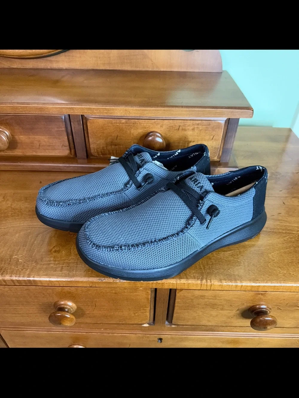 NEW Ariat Hilo gray‎ comfort casual sneaker shoe Men 10 lace up lightweight